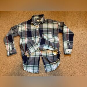 Old Navy Women's Blue Plaid Button Down  Size M Cotton Back Slit Long Sleeves